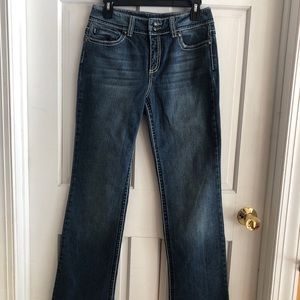 CODE BLEU Annette modern rise bootcut jeans - fancy pockets.  Size 6, 32